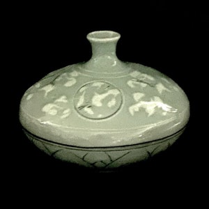 Signed Vintage Korean Celadon Porcelain 4 1/4” H x 6” Diameter Vase