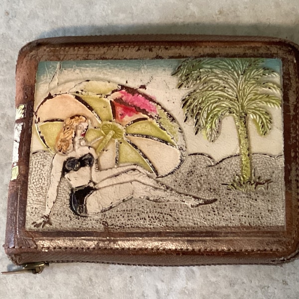 Vintage Leather Colored Bathing Beauty Wallet, Working Zipper, Alligator  on Back, Cool Collectible Kitsch!