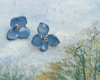 real flower blue hydrangea resin earrings - botanical jewelry - romantic earrings - pressed flower studs - statement earrings - gift for her