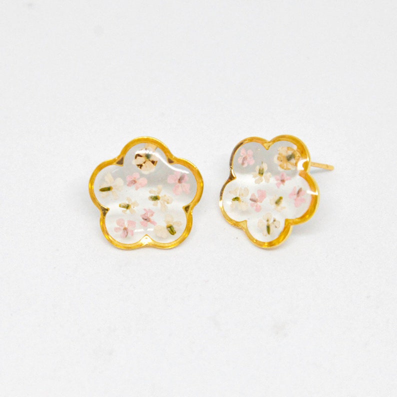real flower clear resin earrings pressed flower jewelry pink and white queen anne's lace gold filled stainless steel botanical jewelry image 3