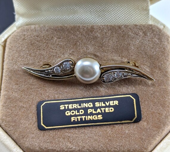 Vintage Sterling Silver Brooch with Imitation Pea… - image 3