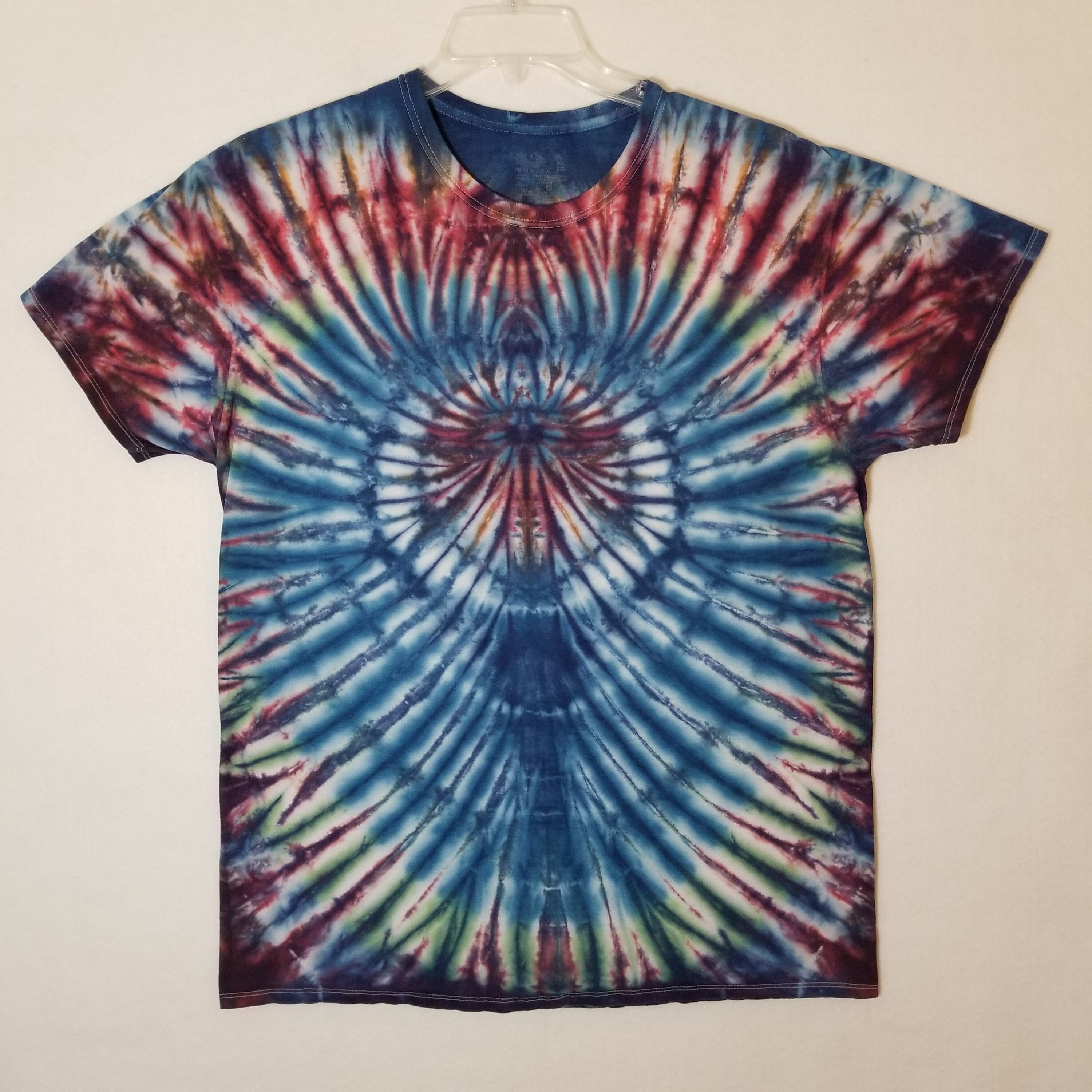 XL Tie Dye T-Shirt Vibrant Spider Design | Etsy