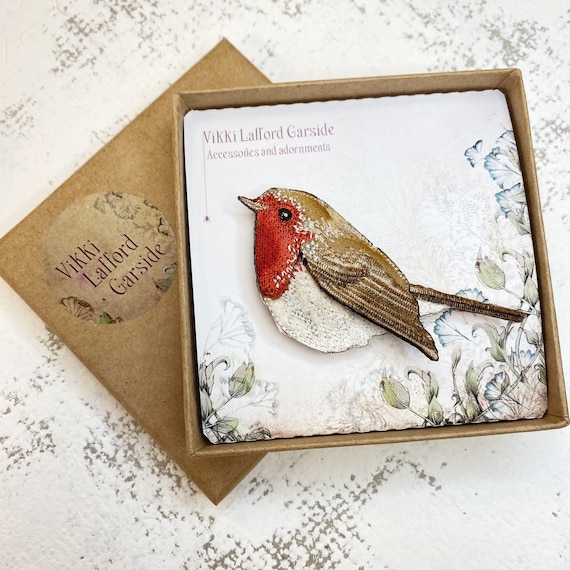 Robin brooch sale