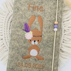 Cubierta personalizada de fieltro para el libro de registro de salud infantil / Conejito bohemio / Nombre / Fecha de nacimiento / Elección entre 11 colores de fieltro y 7 fuentes / Cuadernillo de examen