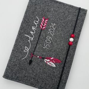 Personalisierte U-Heft Hülle aus Filz / Pfeil Boho / Name / Geburtsdatum / Auswahl an 11 Filzfarben und 7 Schriftarten / Untersuchungsheft