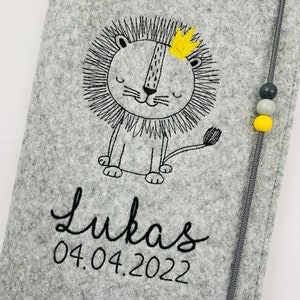 U-booklet sleeve felt / lion / name / date of birth