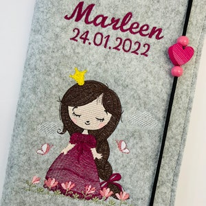 Personalisierte U-Heft Hülle aus Filz / Prinzessin / Name / Geburtsdatum / Auswahl an 11 Filzfarben und 7 Schriftarten / Untersuchungsheft