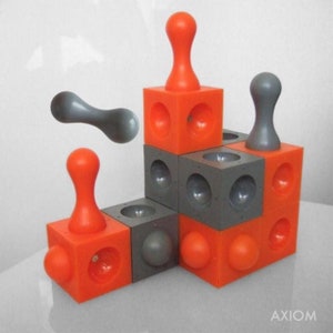 Axiom strategy game - endgame scenario, floating Grey Sceptre will land on occupied cube to WIN the game.