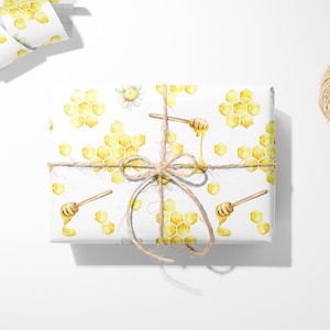 Honeycomb and Daisy Gift Wrap || Wrapping Paper Unique Gift Idea For Her Summer Floral Bee Wedding Gift Reusable Gift Wrap 03-016-078