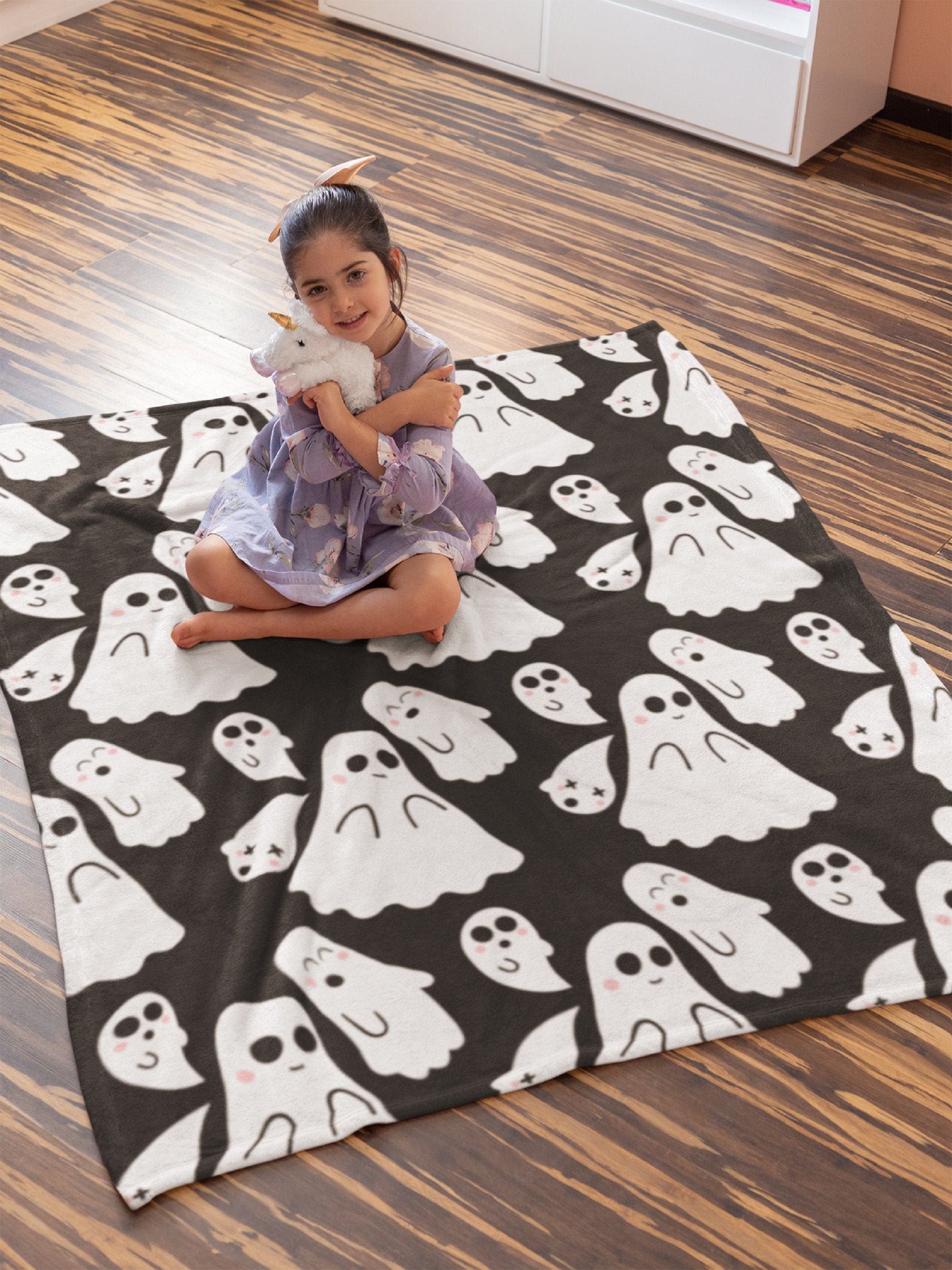 Homegoods Ghost Blanket Pink 13 - 9h6kjsz
