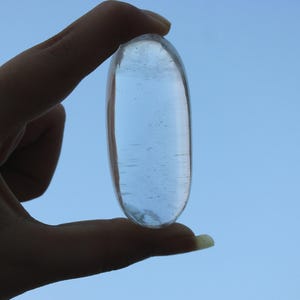 Natural Crystal Shiv Ling, Healing Reikil Lingam As Clear As Ice,Quartz Meditation Lingam,Positive Energy Booster Crystal Massager,Toy, Gift