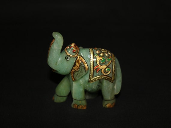 Lucky Elephant Charms Statue Figurine Ornament Sculpture Gems Collectible 8cm