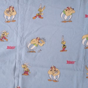 Tejido Astérix y Obélix, Tejido de algodón, Tejido azul retro, 50 x 150 cm de ancho, Ondermoedersparapluu, tejido retro para niños, tejido para niños, imagen 1