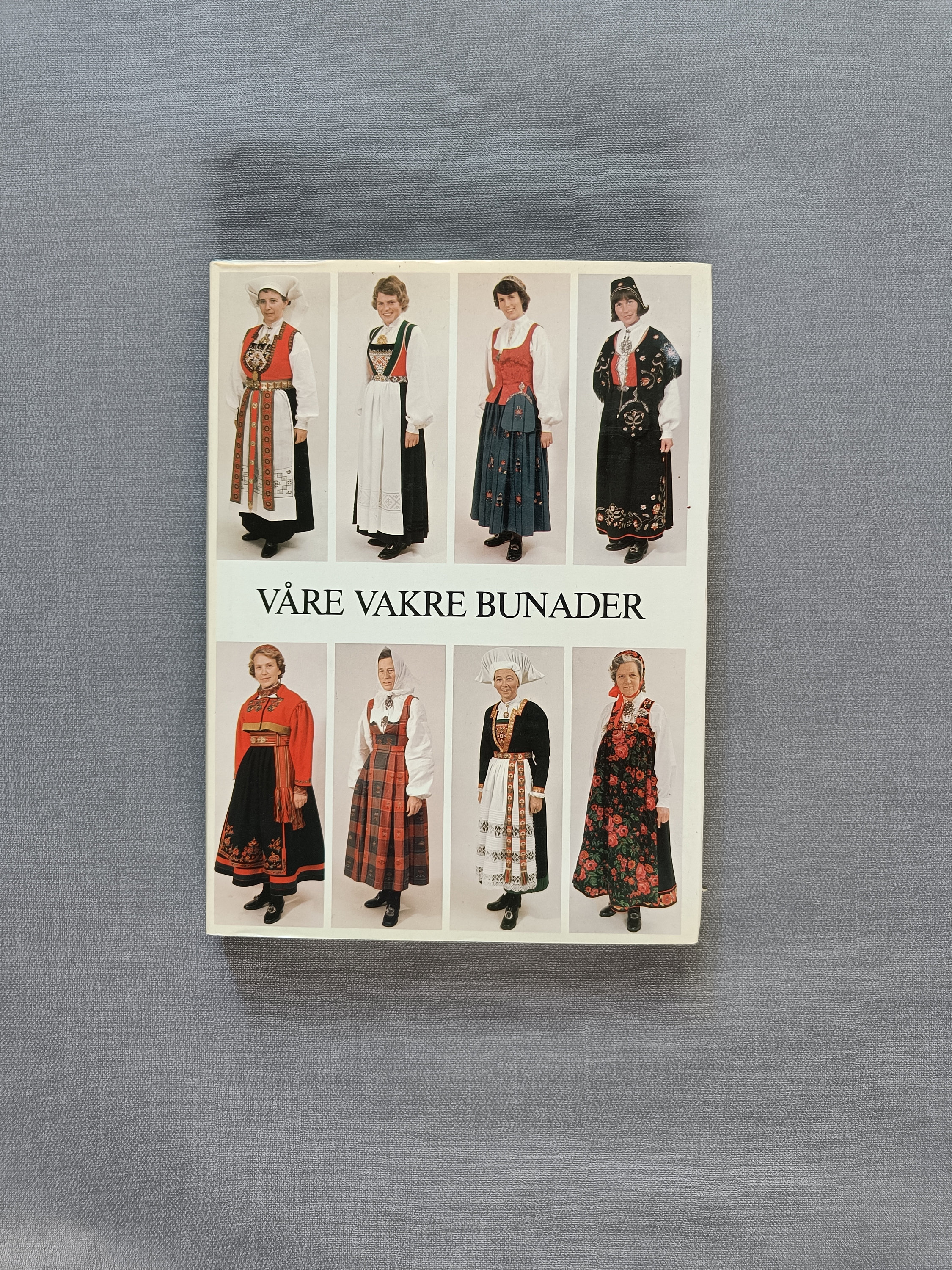 BOOK Norwegian Bunads Rare Vintage Folk Costume Book