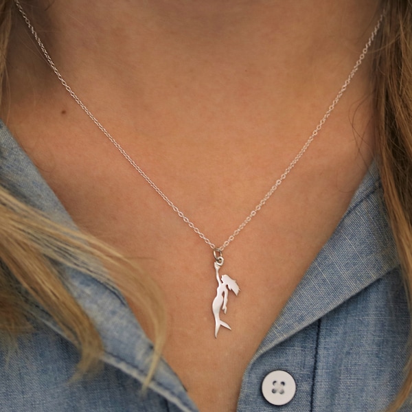 Mermaid Necklace Silver Mermaid Pendant, Silver Mermaid Charm Necklace Sterling Silver Mermaid Jewelry, Little Mermaid, Beach Jewelry