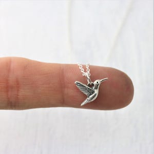 Hummingbird Necklace Sterling Silver Bird Necklace, Hummingbird Jewelry, Small Silver Bird Jewelry, Tiny Hummingbird Pendant Necklace