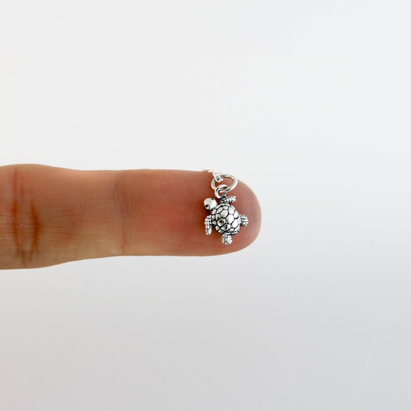 Sterling Silver Baby Sea Turtle Necklace, Turtle Gifts for Beach Girl, Tiny Honu Turtle Pendant, Hawaiian Jewelry, Marine Aquatic Beach Gift