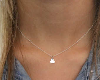 Kleines Herz Halskette Sterling Silber, kleines Herz Anhänger, Geschenk für Blumenmädchen, Geschenk für Blumenmädchen, kleine Herz Halskette, kleines Herz