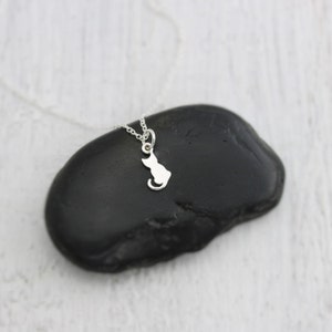 kitty charm necklace