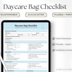 Könnte beinhalten: Ein digitaler Tagesrucksack-Checkliste auf einem Tablet. Die hellblaue Checkliste enthält Abschnitte für Kinderdetails, Ernährung, Hygiene, Kleidung und Essentials. Der Text oben lautet "Daycare Bag Checklist". Optionen sind blau, rosa, schwarz & weiß, A4 & US Letter, ausfüllbar & druckbar.
