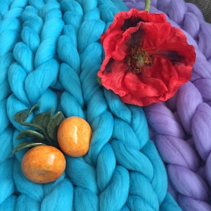 HANDKNIT BLANKET of 18 micron MERINOWOOL baby blanket super soft & warm /Märchenwolle/