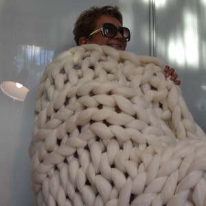 HAND KNITTED 100% MERINOwool Blanket Chunky Blanket cozy wool Blanket