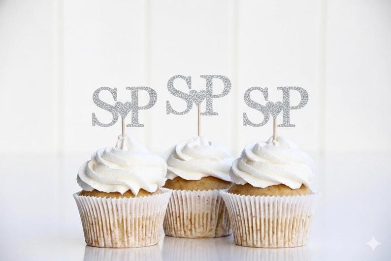 Wedding Cupcake Topper, Custom Monogram Cup Cake Sign, Engagement Party Cupcake Picks, Bridal Shower Decorations, Initials Decor imagem 2