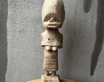 African Folk Art Wood Carving Sculpture Of A Woman Mid Century Tourist Airport Art