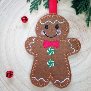 Felt Gingerbread Man Hanging Decoration for Christmas Tree - Personalised Holiday Decoration Gift with Custom Bow Tie and Buttons