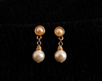 Vtg. Faux Pearl And Gold Tone Dangle Formal Earrings 1.25"L