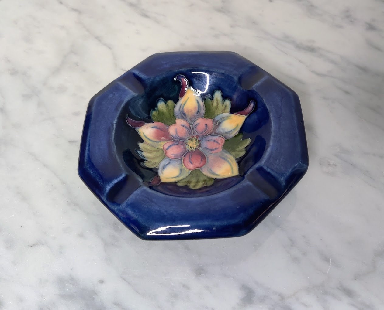 灰皿の花柄 - Etsy 日本