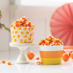 Halloween Candy Corn Baking Cups / Kids Halloween Party / Halloween Party / Halloween Decor / Candy Corn / Food Cups