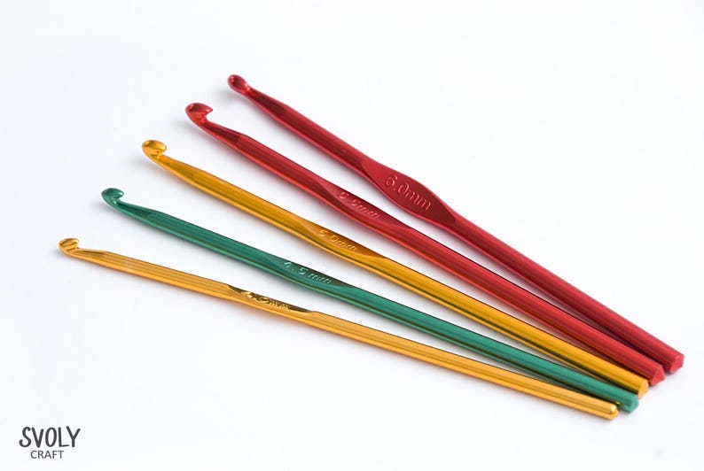 5pcs Small size hooks set 4-6mm. Metal handle crochet hooks. Crochet tools supplies. Aluminum hook. Bulky yarn needles. Crochet accessory image 5