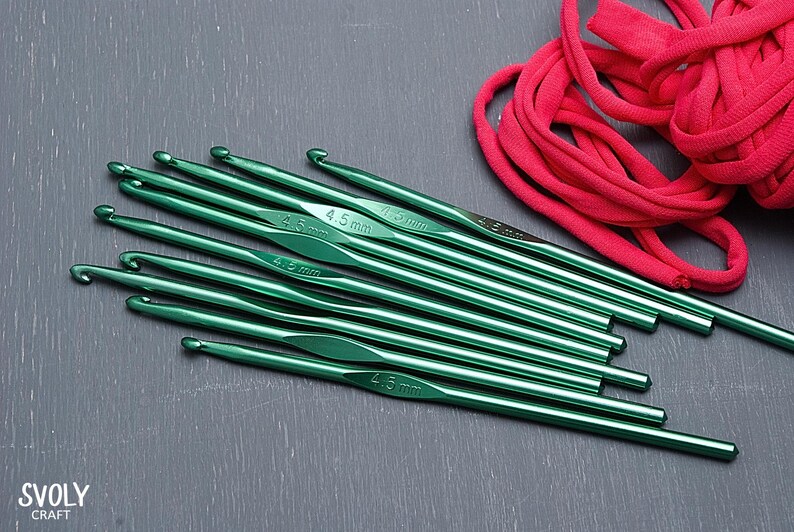 5pcs Small size hooks set 4-6mm. Metal handle crochet hooks. Crochet tools supplies. Aluminum hook. Bulky yarn needles. Crochet accessory image 7