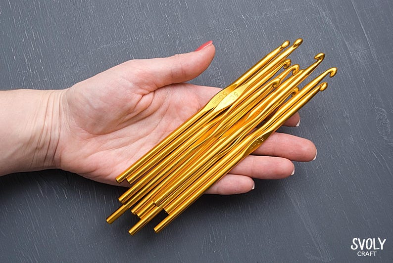 5pcs Small size hooks set 4-6mm. Metal handle crochet hooks. Crochet tools supplies. Aluminum hook. Bulky yarn needles. Crochet accessory image 9