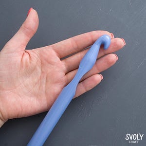 16mm Wide crochet hook, Light weight tools supplies, Plastic crochet hook, Big crochet hook, Large size hooks for bulky t-shirt yarn