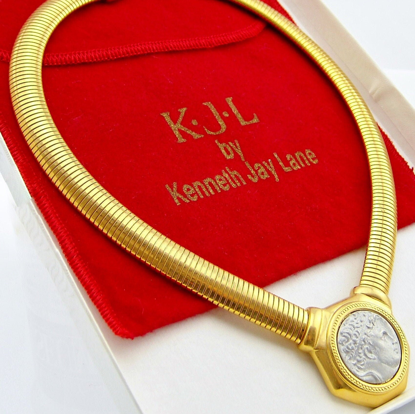 RARO Kenneth Jay Lane OMEGA Cabeza Romana Collar KJL Charm | Etsy