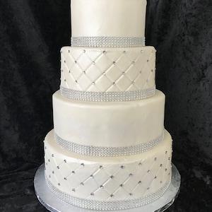 Faux/fake wedding cake
