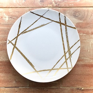 Disposable Modern White and Gold Party Plates. Disposable Wedding Plates. Disposable Party Plates. Mod Rhapsody Collection.