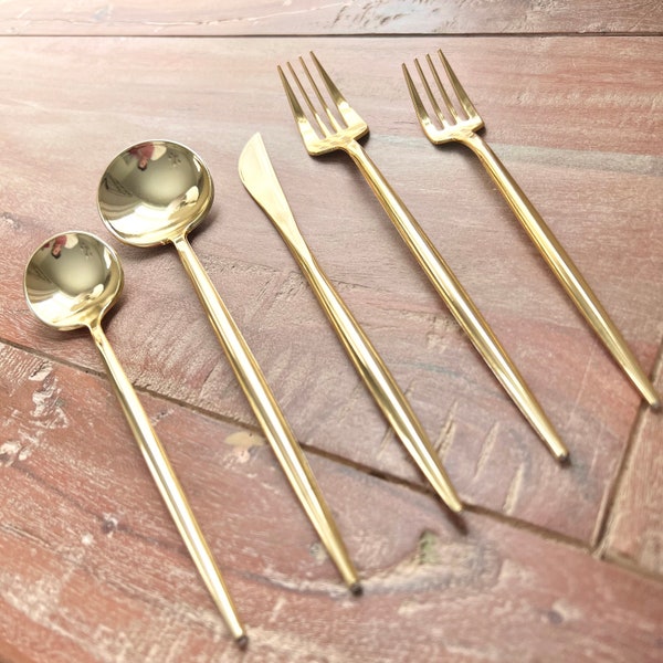 Mod Metallics Luxe Collection. Disposable Modern Metallic Cutlery. Plastic Wedding Utensils. Gold or Silver Cutlery. 20CT.