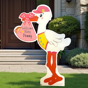 Op de afbeelding: Een roze en witte ooievaar die een roze babypakketje vasthoudt met de tekst "Welkom Baby Penny".