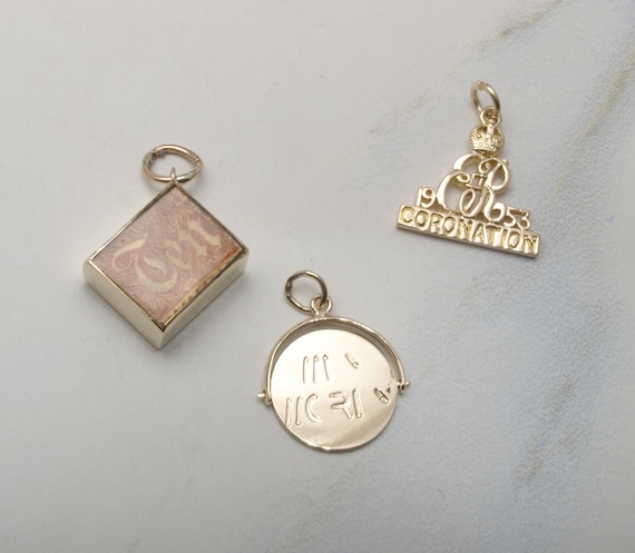 Unusual vintage gold charms - three to choose from.