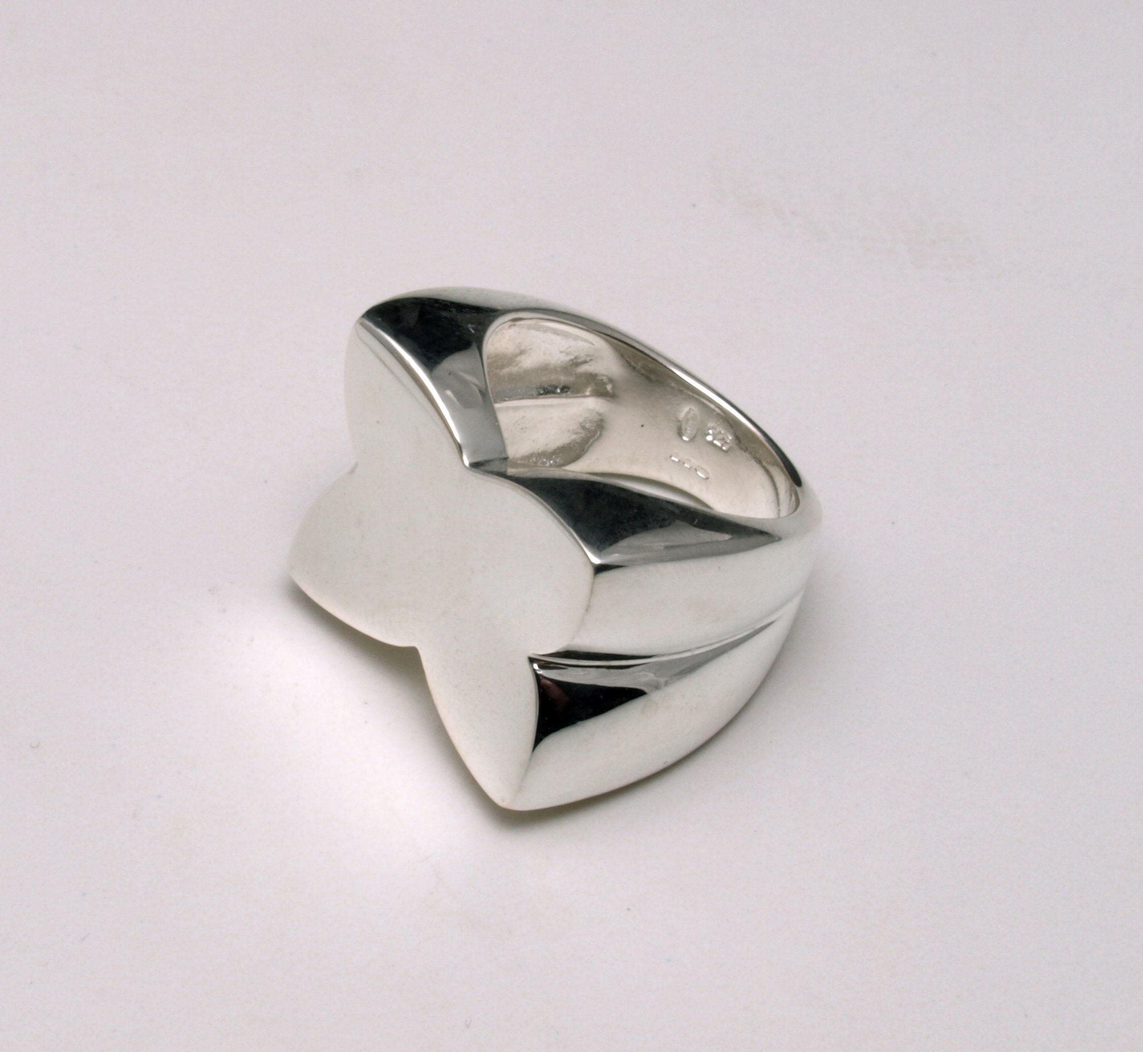 The Kiss Ring // Silver | Vilegiatura