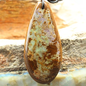 Duży naszyjnik z opalem głazowym, naturalny australijski kamień szlachetny, grecki skórzany sznurek, biżuteria z kamieniem urodzinowym października