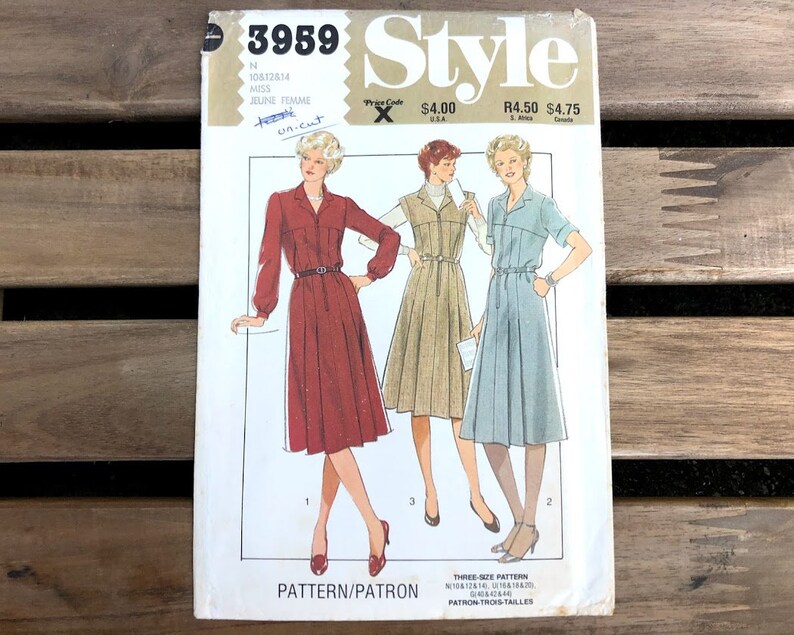 Uncut Style 3959 vintage sewing pattern Bust 32.5-36 Misses/' Dress or Pinafore | 1980s 83-92cm