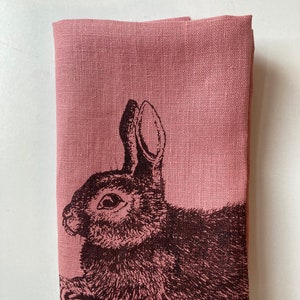 Tea towel of pure linen with rabbits, kitchen towel, Easter gift under 20 Euro, kitchen towel, picnic towel, dough cloth, kitchen Tuchfarbe: altrosa