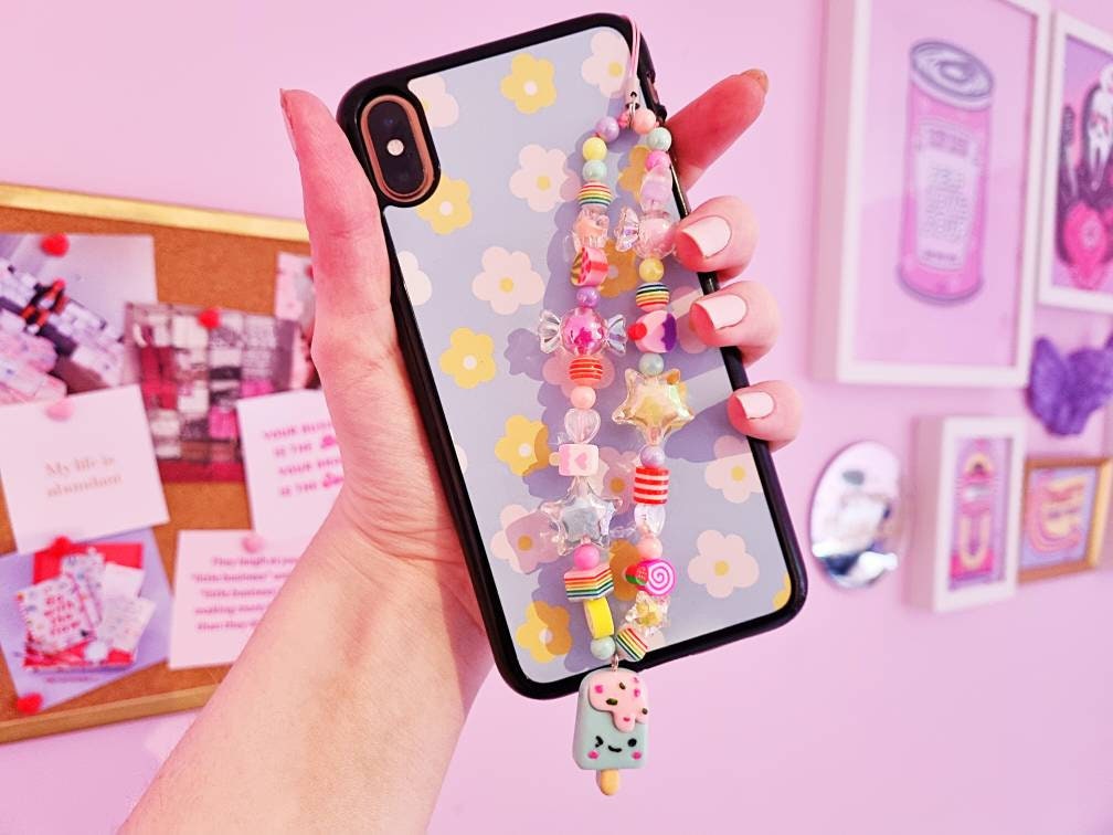 How To Put Keychain On Phone