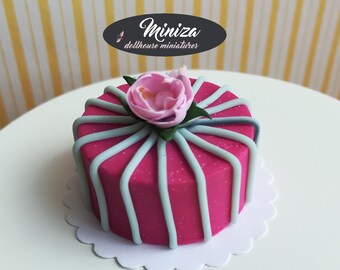 Miniature cake, 1:12 scale