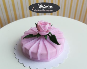 Miniature cake, 1:12 scale
