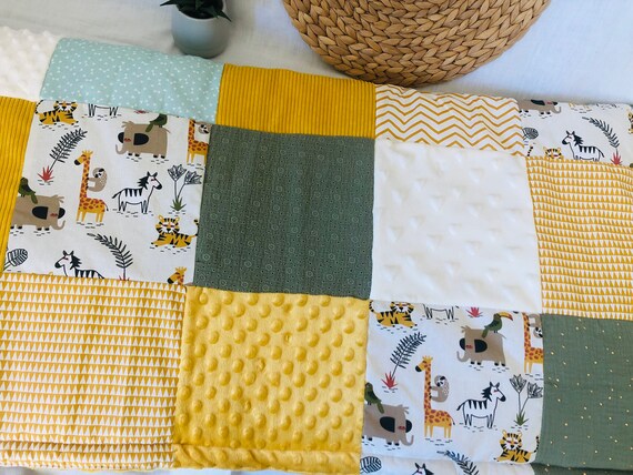 Grand Tapis D Eveil Sensoriel Bebe Patchwork Jungle Etsy Grand Tapis D Eveil Sensoriel Bebe Patchwork Jungle Etsy